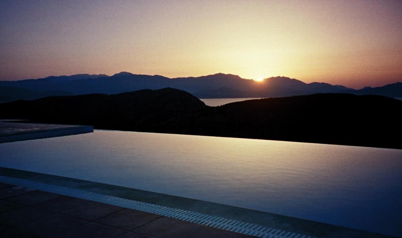 Villa Lir Tholos  Eksteriør billede
